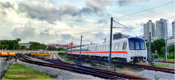 深圳城市发展与地铁里程联动示意